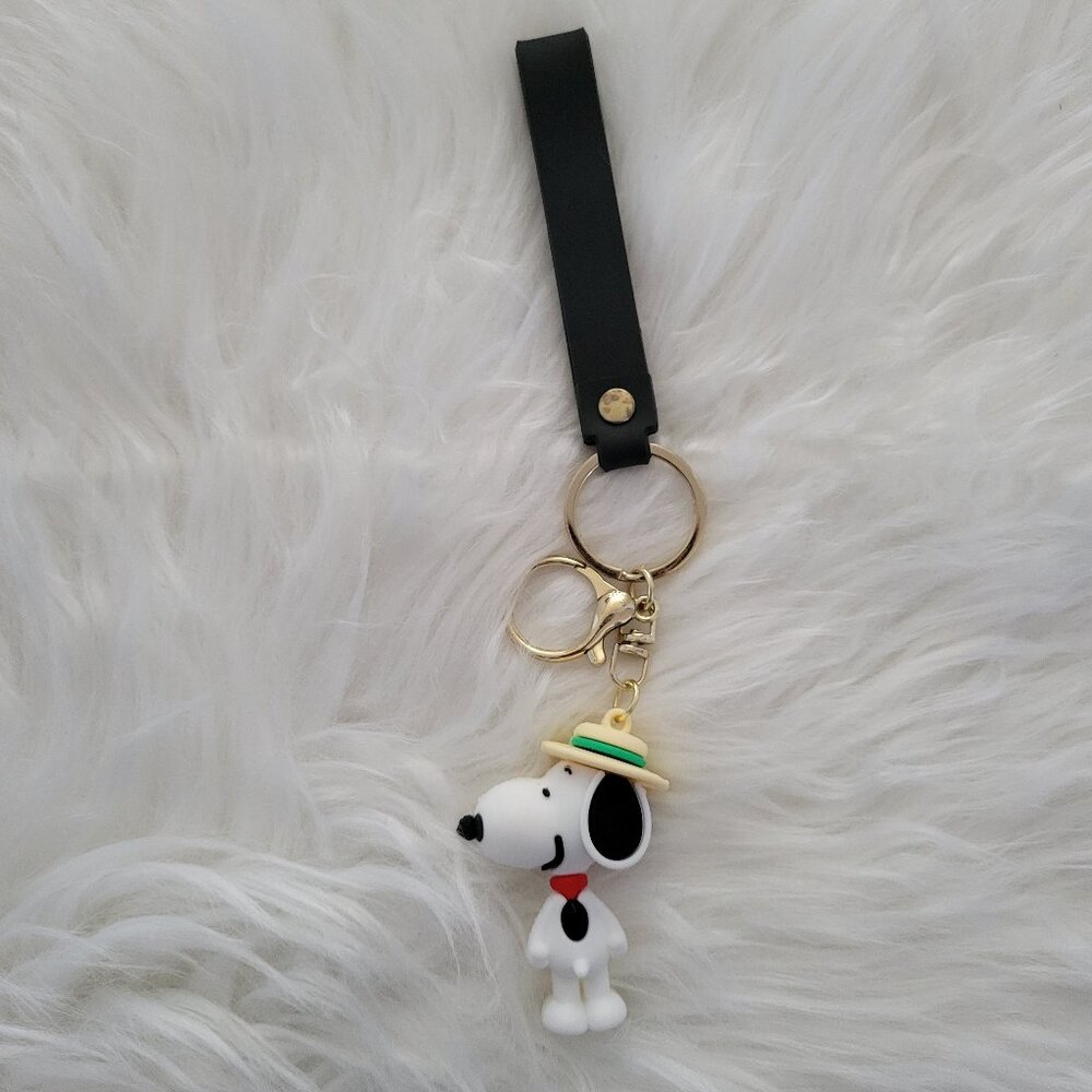 Peanuts Beagle Scout Snoopy Keychain - Picture 2 of 6